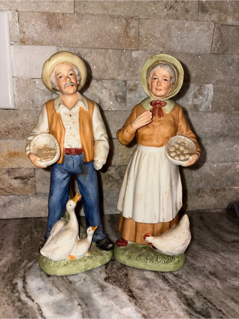 HOMCO Porcelain Figurines 1426 Elderly Couple Woman Chicken Old Man Ducks